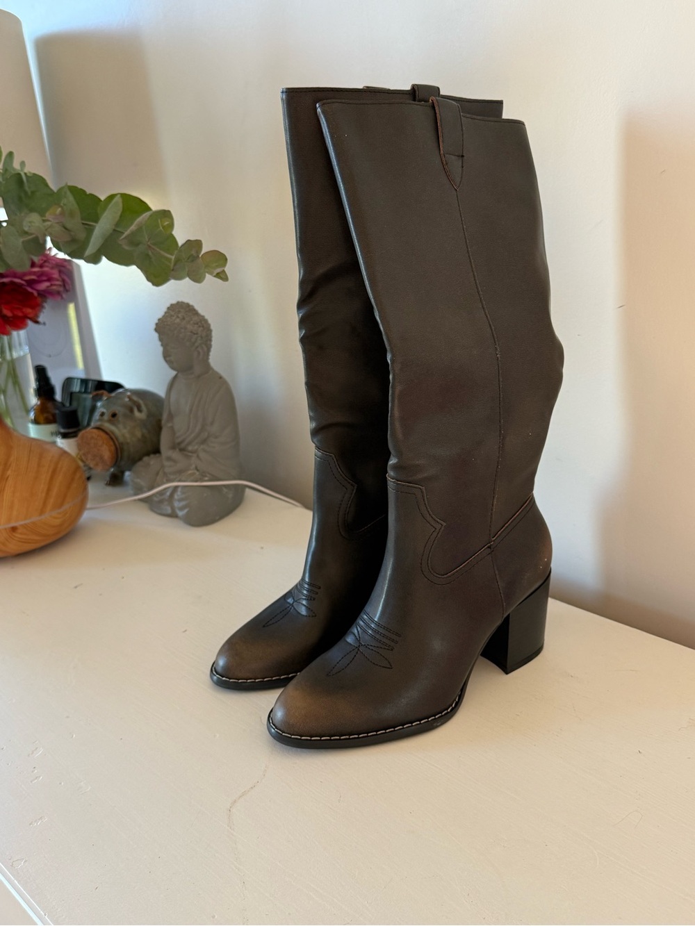 Women’s Mid-Calf Block Heel Boots in Dark Brown